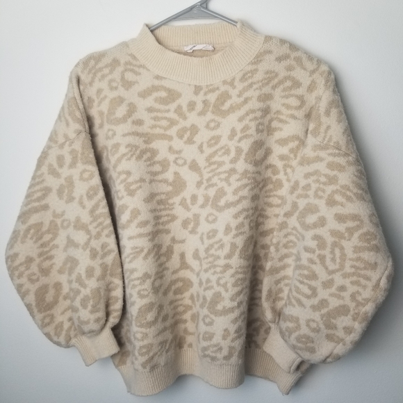 Goodnight Macaroon crewneck leopard print sweater - Picture 1 of 13